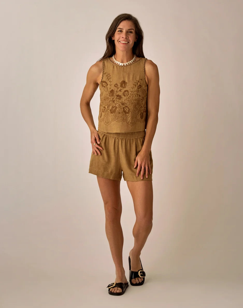 Hellie Linen Short: Golden Chambray