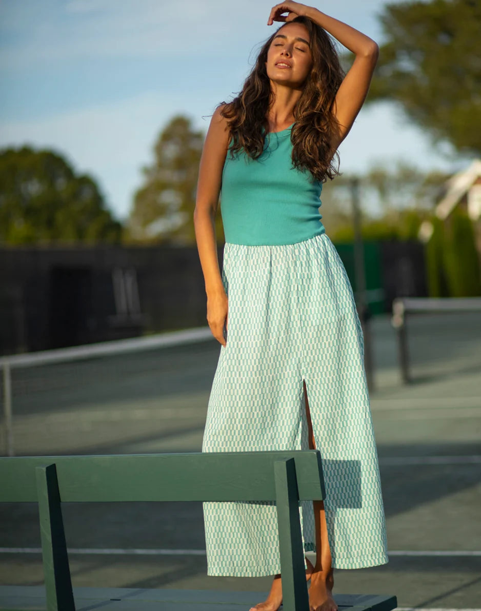 Lark Linen Dress: Surfboard